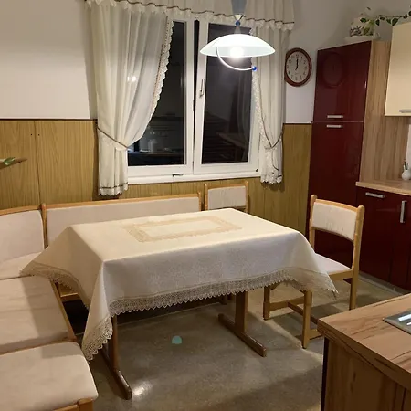 Apartma Jo Jo דירה