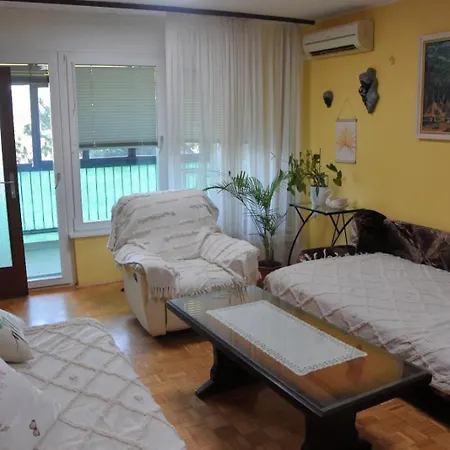 Apartma Jo Jo דירה